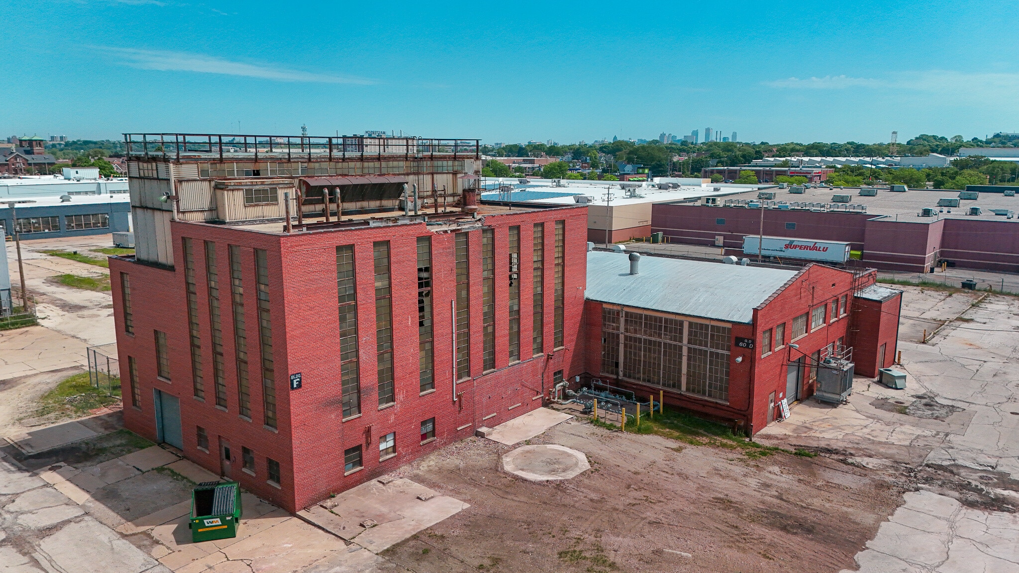 4800 W Mitchell St, Milwaukee, WI à louer Photo intérieure- Image 1 de 3