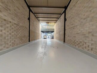 Plus de détails pour 8 Allée Du Closeau, Noisy-le-Grand - Industriel à louer