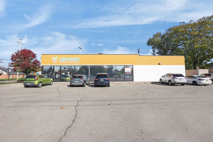 4214 E Main St, Columbus, OH à louer - Photo du bâtiment - Image 2 de 13