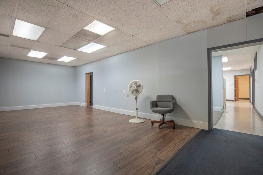 5723-5733 Manchester Ave, Saint Louis, MO à louer - Photo du bâtiment - Image 3 de 10