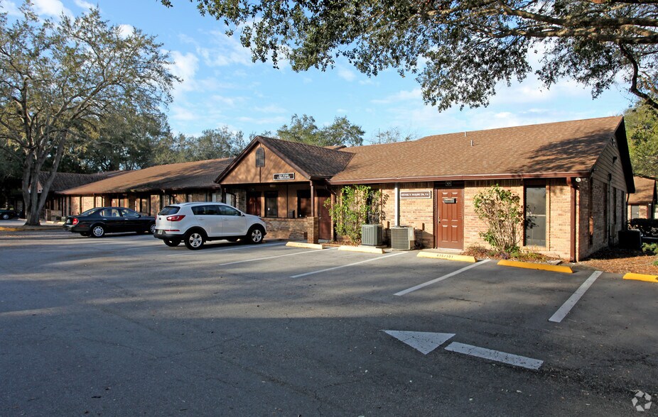 415 Montgomery Rd, Altamonte Springs, FL à louer - Photo du bâtiment - Image 2 de 4