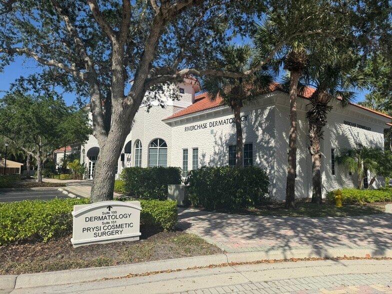 9125 Corsea del Fontana Way, Naples, FL for sale - Building Photo - Image 2 of 2