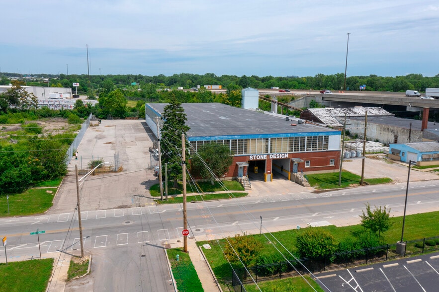 2185 N Sherman Dr, Indianapolis, IN for sale - Building Photo - Image 2 of 5