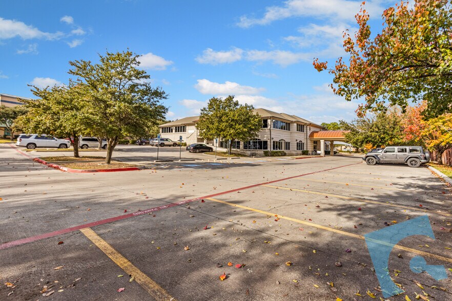 1601 Lancaster Dr, Grapevine, TX à louer - Photo du bâtiment - Image 3 de 23