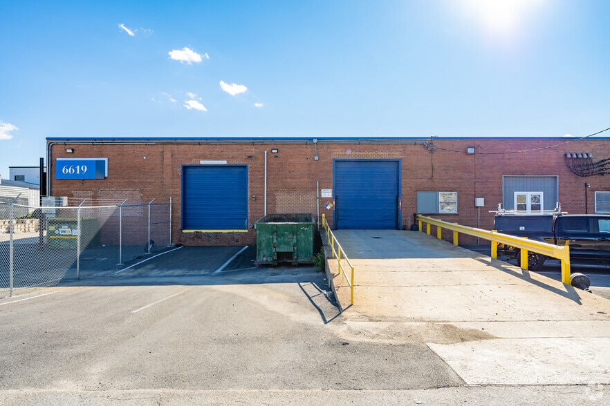 6619-6631 Iron Pl, Springfield, VA for lease - Building Photo - Image 2 of 8