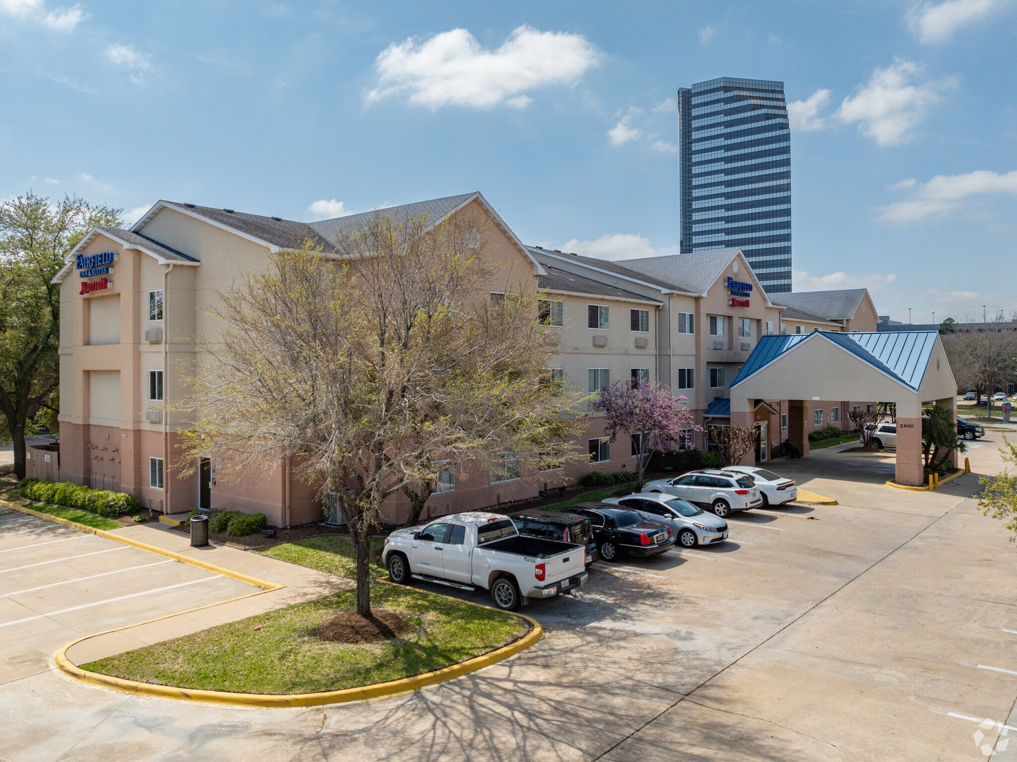 2400 W Sam Houston Pky S, Houston, TX for sale Primary Photo- Image 1 of 44