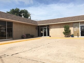 Plus de détails pour 1714-1722 N 4th St, Ponca City, OK - Bureau à louer