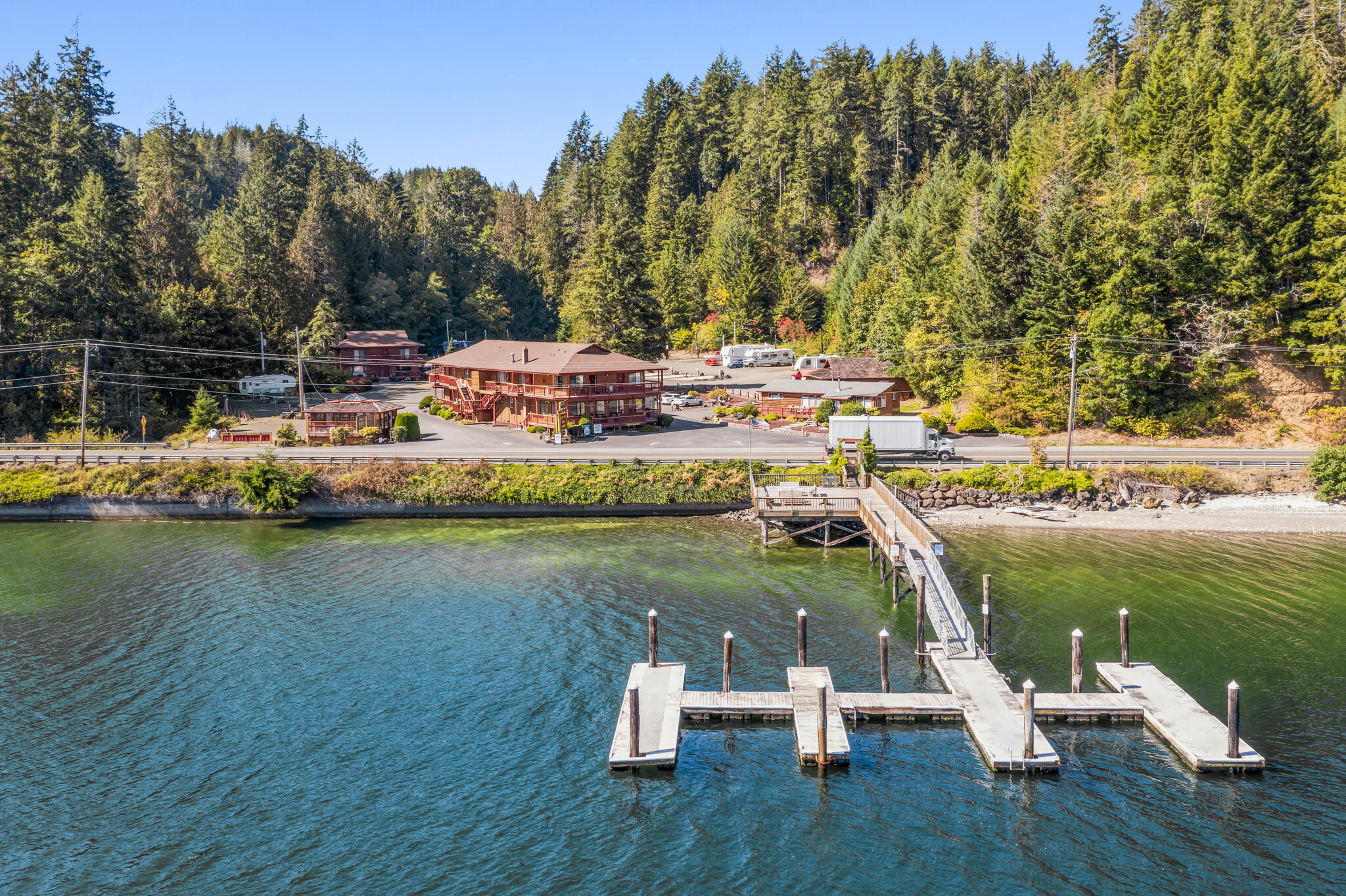 25381 N US Highway 101, Hoodsport, WA for sale Primary Photo- Image 1 of 1