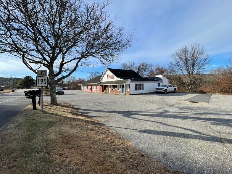 15 River Rd, Willington, CT à vendre - Photo du bâtiment - Image 3 de 22