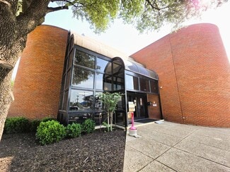 Plus de détails pour 1120 Metrocrest Dr, Carrollton, TX - Bureau à vendre