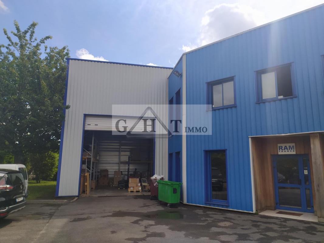Flex in Chelles for sale Building Photo- Image 1 of 9