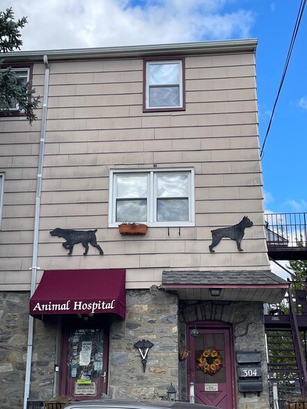 304 N Chester Pike, Glenolden, PA à vendre - Photo du bâtiment - Image 2 de 7