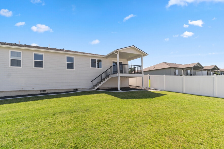 1501 N Bell St, Spokane Valley, WA for sale - Building Photo - Image 2 of 26