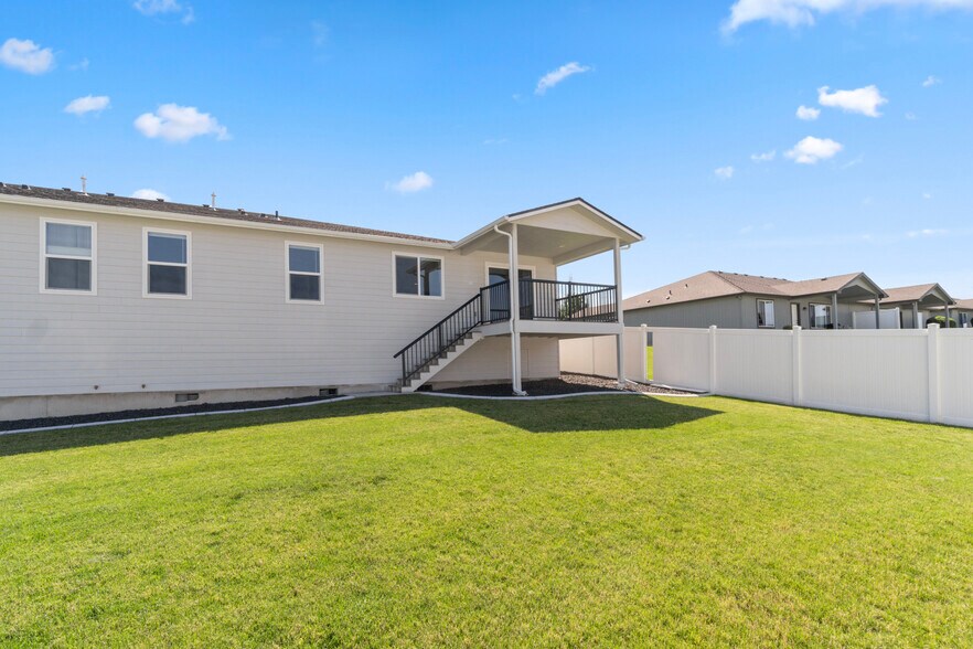 1501 N Bell St, Spokane Valley, WA à vendre - Photo du bâtiment - Image 2 de 26