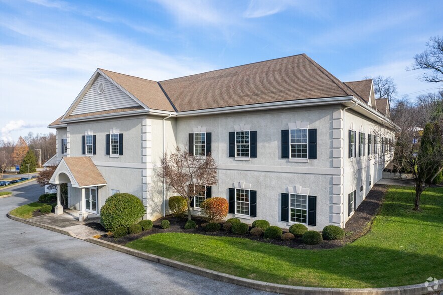 939 Pottstown Pike, Chester Springs, PA à vendre - Photo du bâtiment - Image 2 de 9