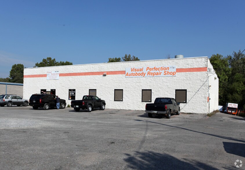 5194 Elmore Rd, Memphis, TN à vendre - Photo du bâtiment - Image 2 de 2