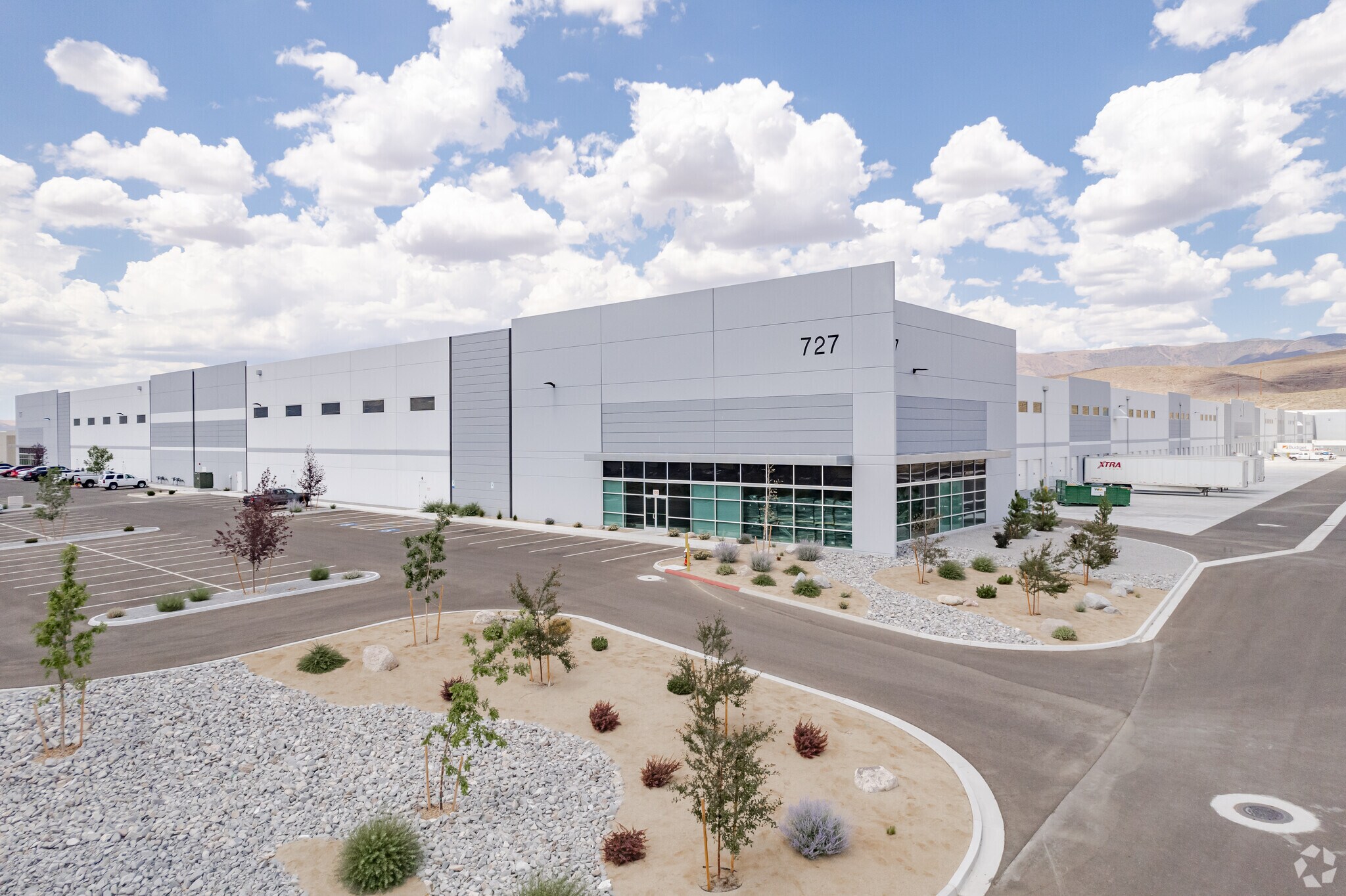 727 Milan Dr, Sparks, NV à louer Photo principale- Image 1 de 12