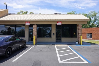 8010-8022 N 56th St, Tampa, FL à louer Photo du bâtiment- Image 1 de 4