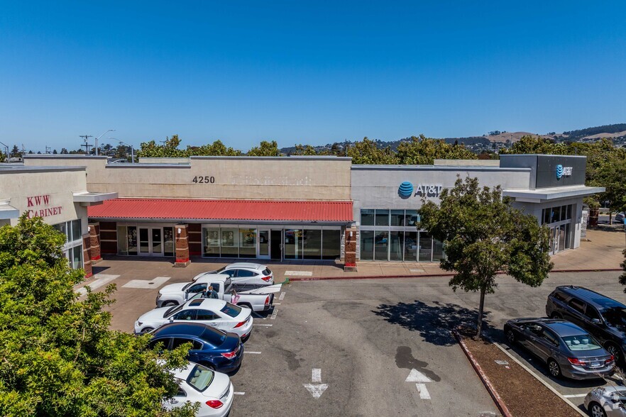 4250 MacDonald Ave, Richmond, CA à vendre - Photo du bâtiment - Image 3 de 22