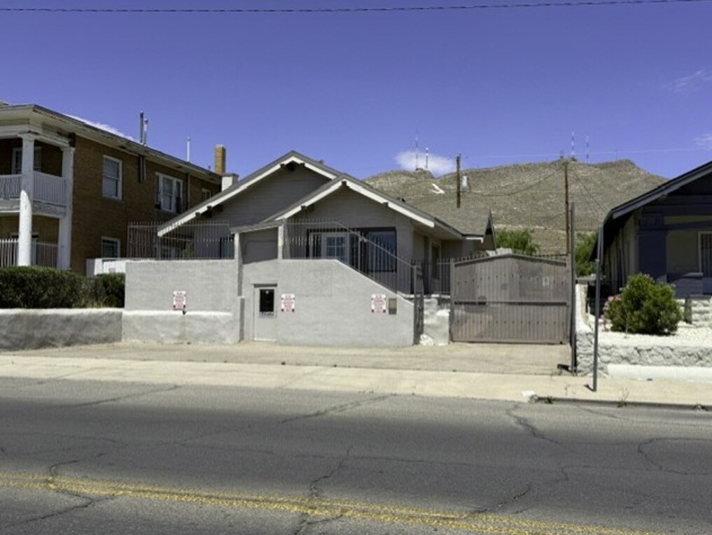 2313 Montana Ave, El Paso, TX for lease Building Photo- Image 1 of 15