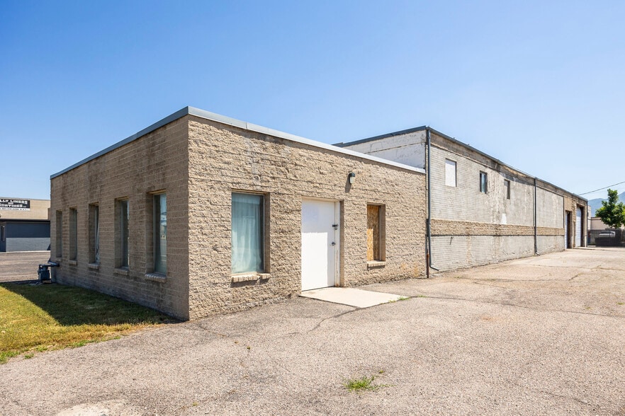 3077 S 300 W, Salt Lake City, UT for sale - Building Photo - Image 3 of 24