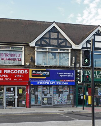 Plus de détails pour 134 Welling High St, Welling - Commerce de détail à louer