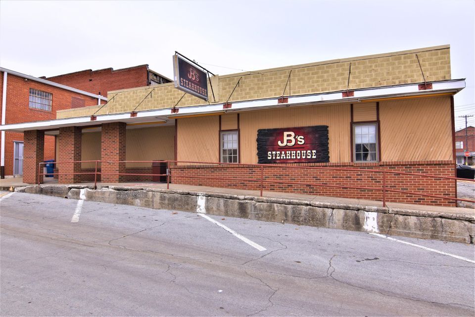 109 S Folger St, Carrollton, MO for sale Building Photo- Image 1 of 16