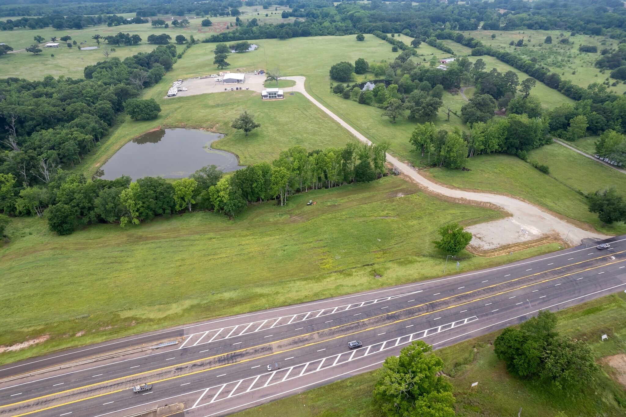 1826 S US Highway 69, Mineola, TX à vendre Photo du bâtiment- Image 1 de 13