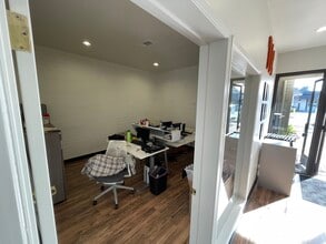 711-719 Colorado Ave, Palo Alto, CA for lease Interior Photo- Image 1 of 2
