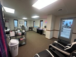 122 E Sioux Ave, Pierre, SD for lease Interior Photo- Image 1 of 6