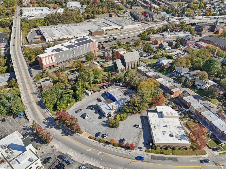 2001 W 41st St, Baltimore, MD à vendre - Photo du bâtiment - Image 3 de 6