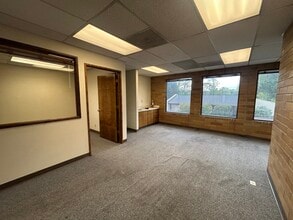 1404 NE 3rd St, Bend, OR for lease Interior Photo- Image 1 of 10