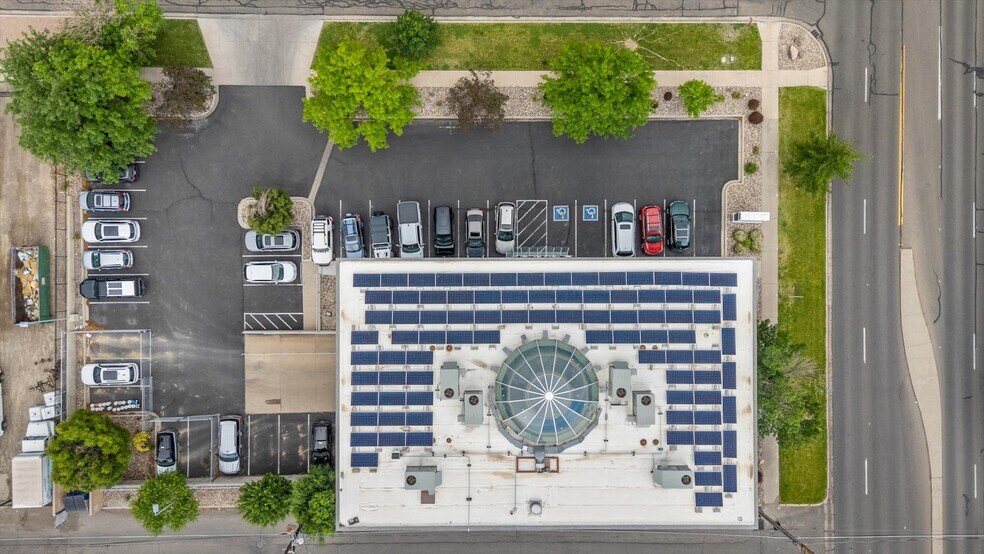 700 Belford Ave, Grand Junction, CO à vendre - Photo du bâtiment - Image 3 de 46