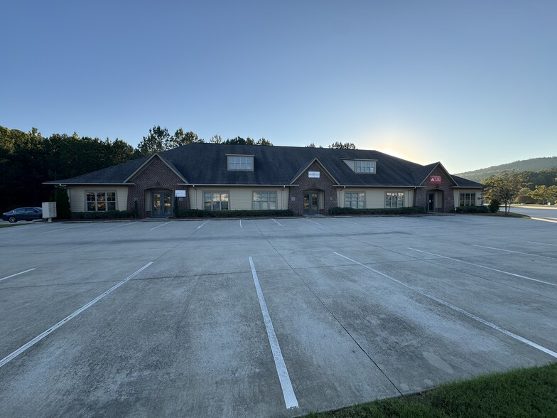 215 Narrows Pky, Birmingham, AL à vendre - Photo du bâtiment - Image 2 de 7