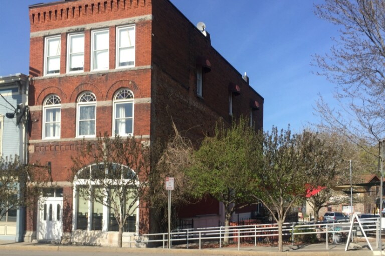 7-9 Syracuse St, Baldwinsville, NY à louer Photo du bâtiment- Image 1 de 11