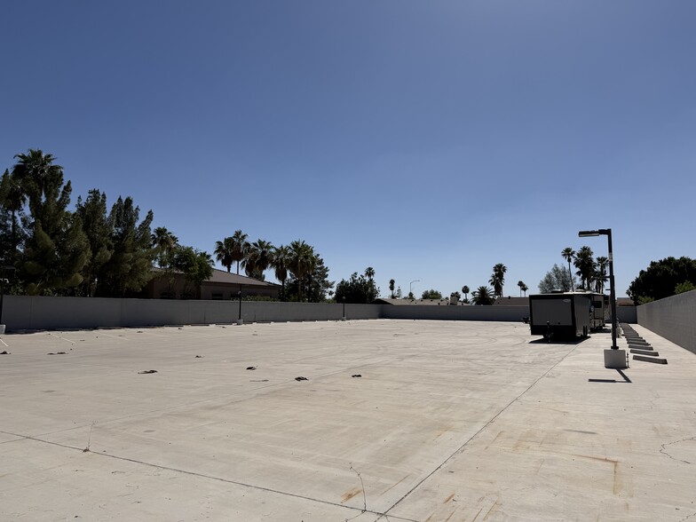 2060 S Vineyard, Mesa, AZ for lease - Building Photo - Image 3 of 12