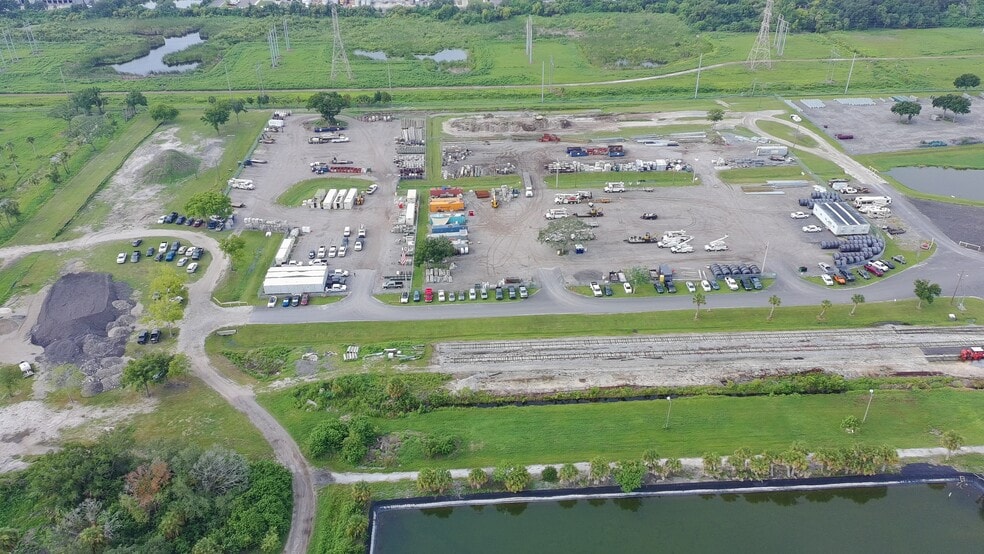 5275 Hartford St, Tampa, FL for lease - Aerial - Image 3 of 5