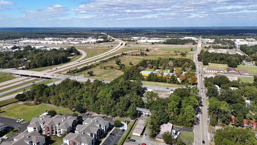 11038 Lamey Bridge Rd, Diberville, MS for sale - Building Photo - Image 3 of 4