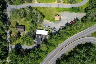 Plus de détails pour 11 Mt Spring Rd, Milford, PA - Commerce de détail à vendre