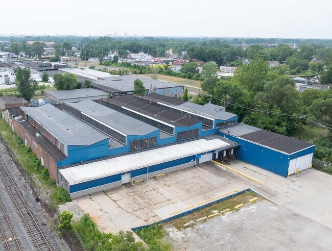 Plus de détails pour 6400 Hildale St, Detroit, MI - Industriel à louer