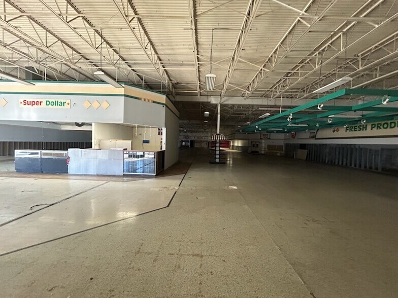 3980 Veterans Memorial Pky, Adamsville, AL à louer - Photo du bâtiment - Image 2 de 3