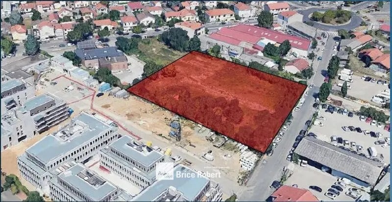 Terrain dans Bron à vendre Photo principale- Image 1 de 3