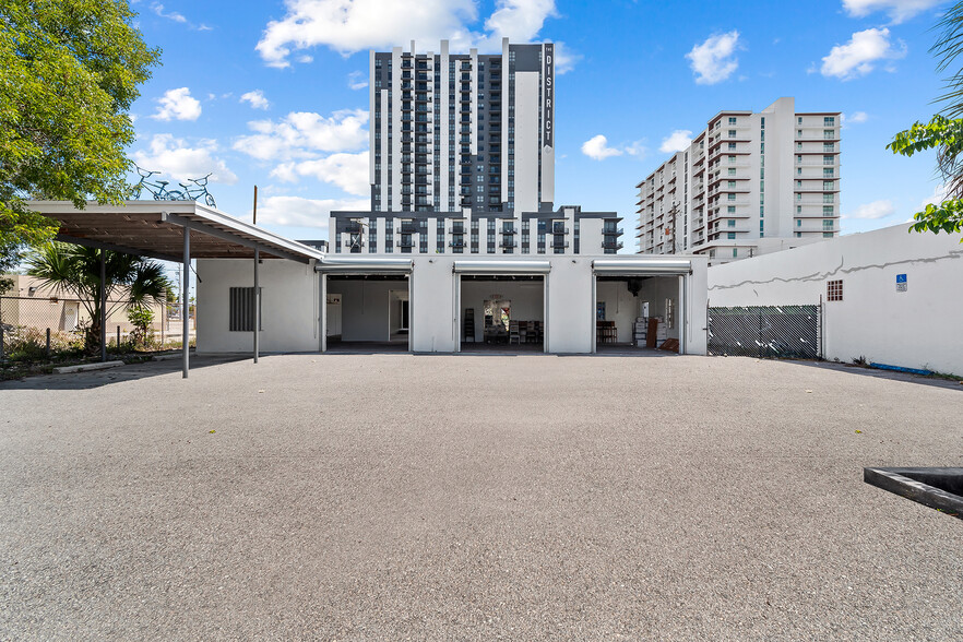 804 NE 4th Ave, Fort Lauderdale, FL for sale - Primary Photo - Image 1 of 32