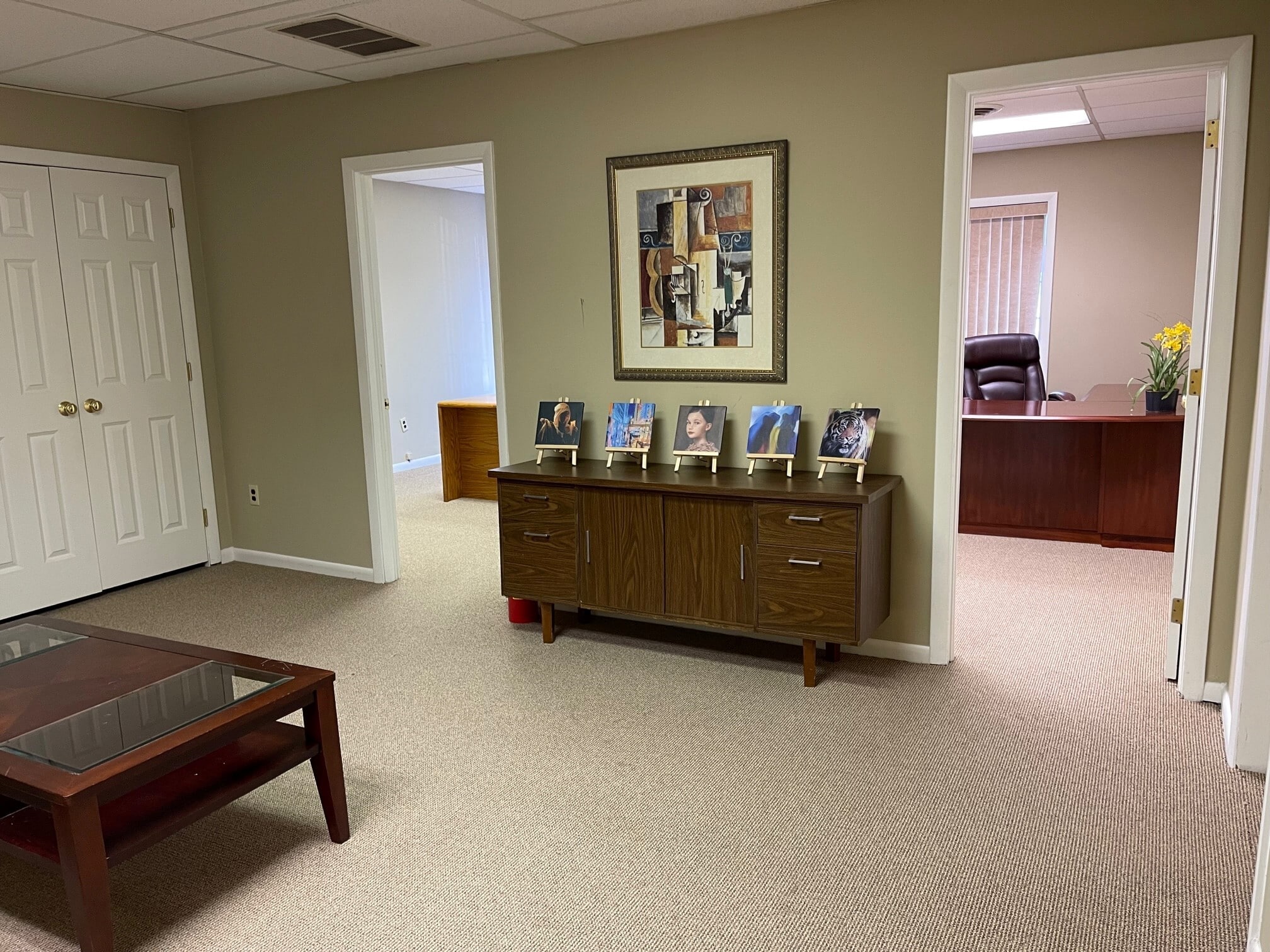 304 Federal Rd, Brookfield, CT for lease Interior Photo- Image 1 of 3