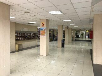 Plus de détails pour Calle Cataluña, 17, Getafe - Commerce de détail à vendre