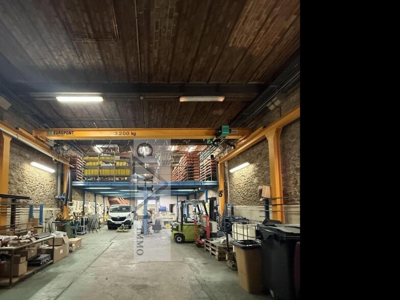 Industrial in Argenteuil for lease - Interior Photo - Image 2 of 11