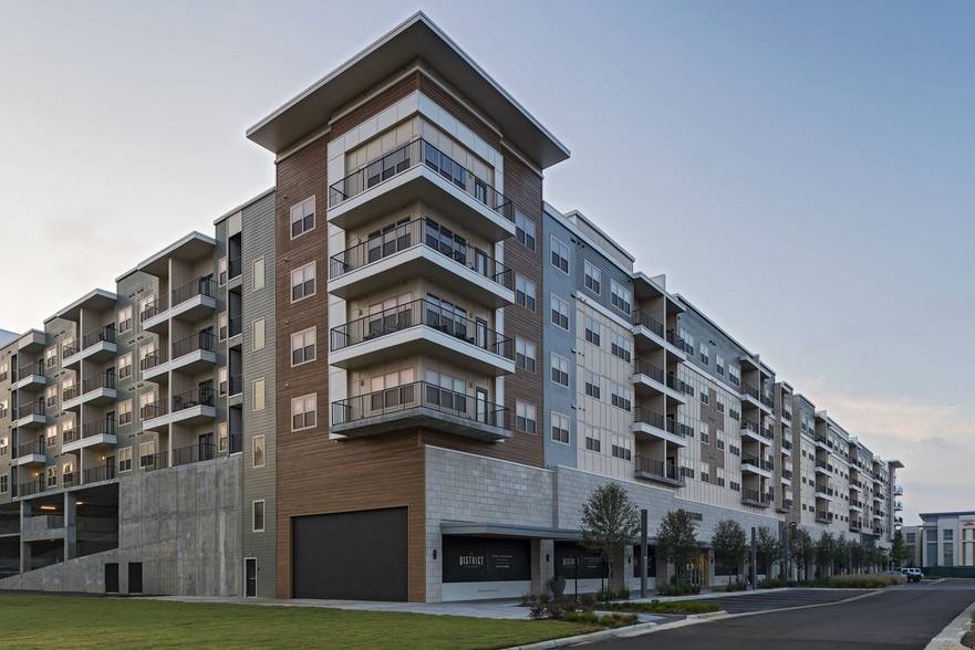 1200 Eastover Dr, Jackson, MS for lease - Building Photo - Image 3 of 5