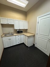 502 Court St, Utica, NY à vendre Photo intérieure- Image 2 de 4