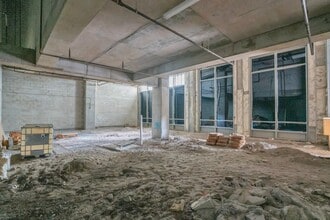 155 S Court Ave, Orlando, FL à louer Photo intérieure- Image 2 de 18