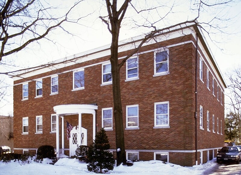 640 E Palisade Ave, Englewood Cliffs, NJ à louer - Photo du bâtiment - Image 2 de 9